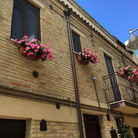 Guest House Dimora Fiorita Serracapriola Zewnętrze zdjęcie